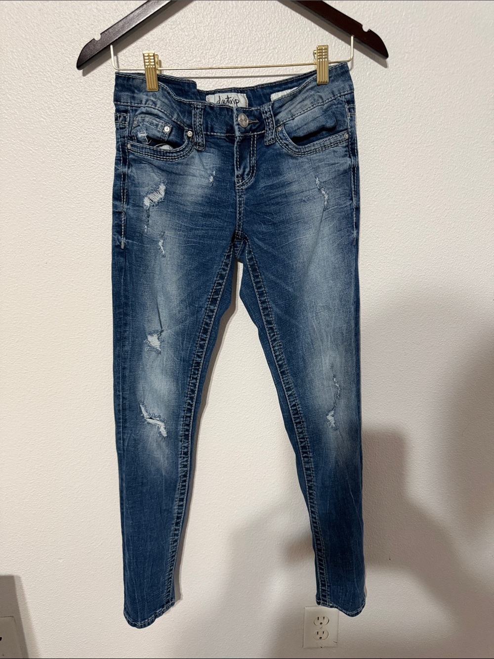 Daytrip Distressed Medium Blue Skinny Jeans